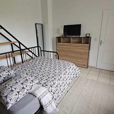 Bed To Rent - Maison Calme Avec Jacuzzi Sous Supplement Bordeaux Exterior foto