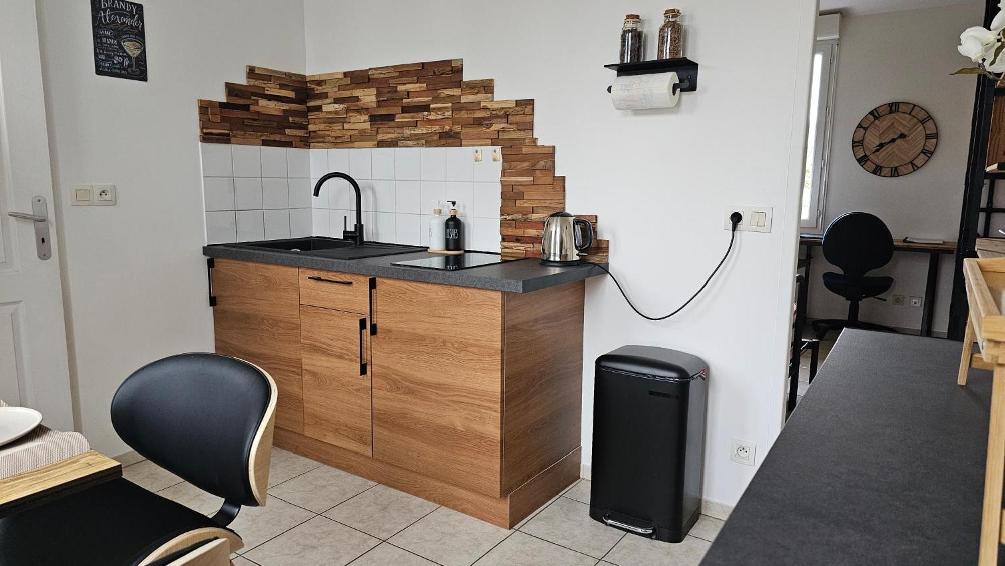 Bed To Rent - Maison Calme Avec Jacuzzi Sous Supplement Bordeaux Exterior foto
